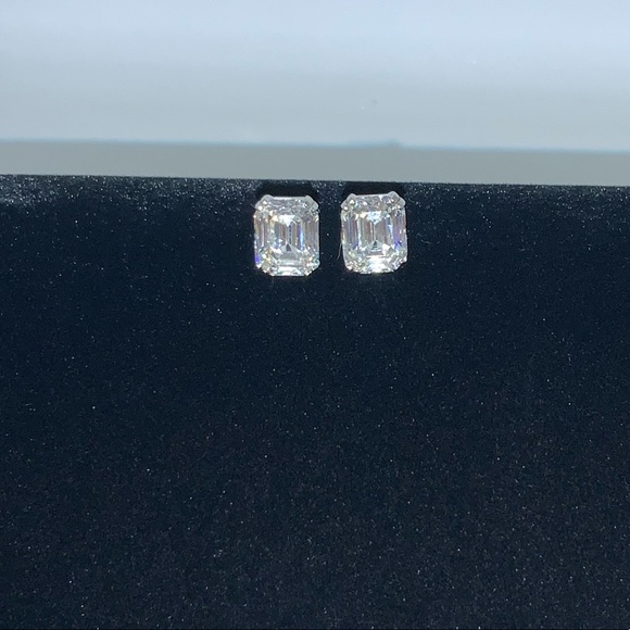 2ct Emerald Cut Studs - Picture 4 of 16